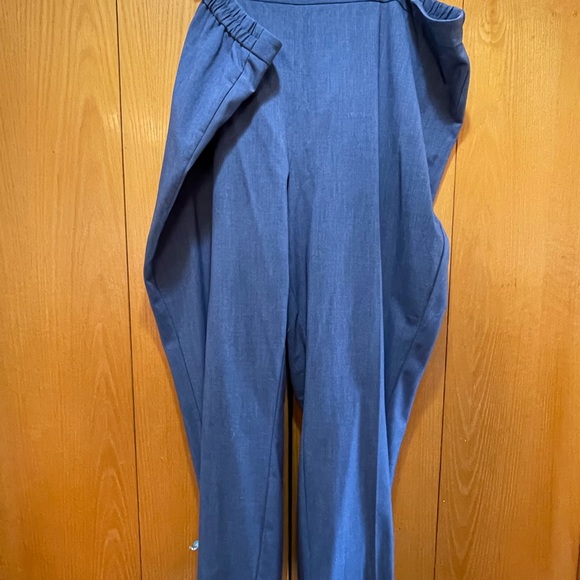 Catherines Refined Fit Women's Pants 4X (30X32) Chambray Blue - Picture 2 of 9